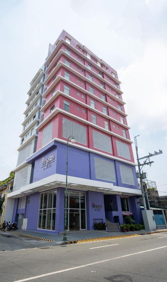 Myspace Hotel Comembo Taguig Bagian luar foto